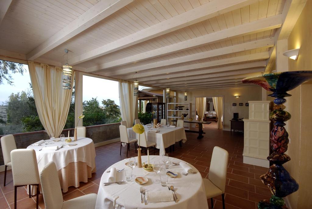Locanda Belvedere Saludecio Buitenkant foto